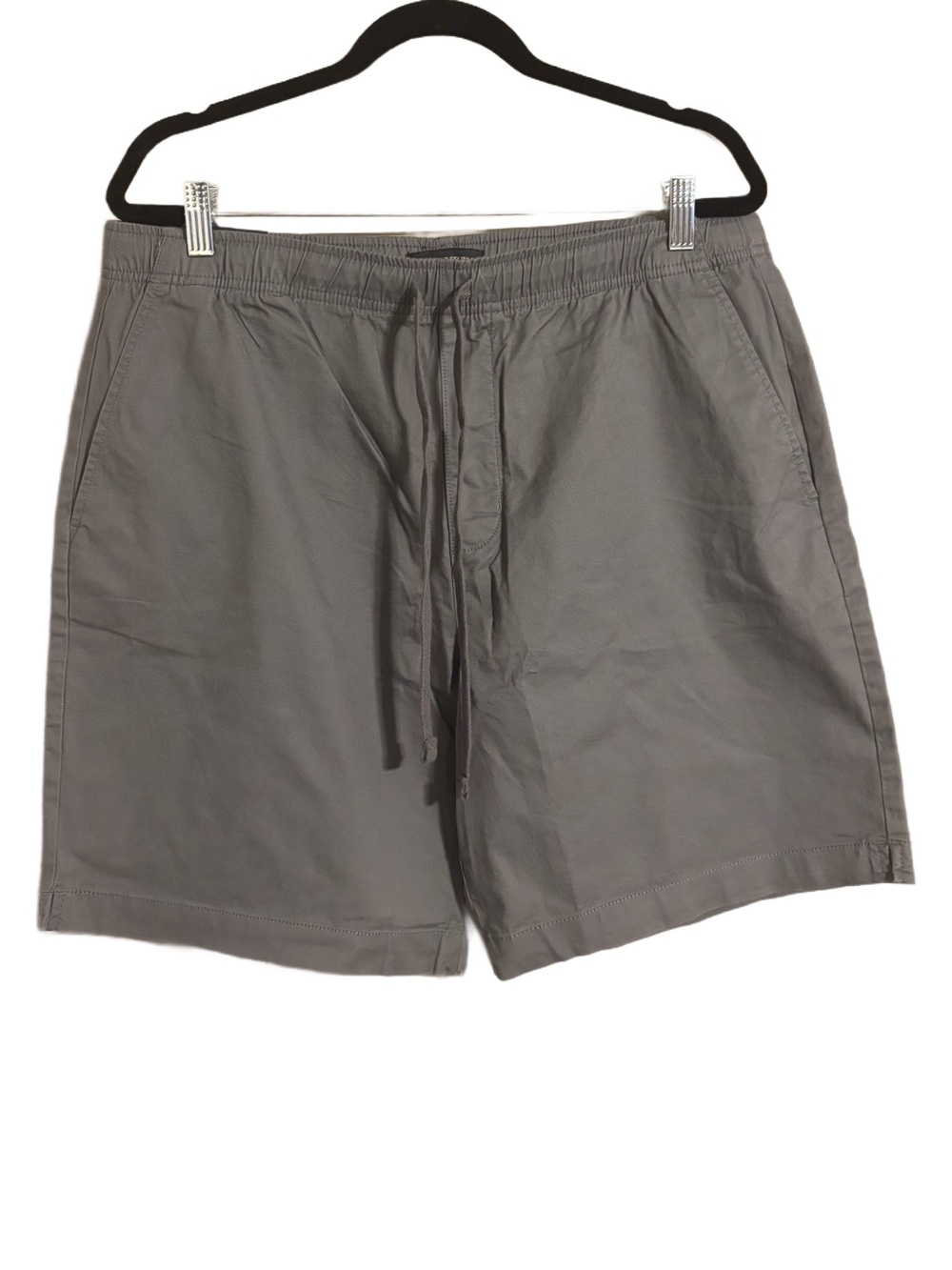 NWT Men's Banana Republic Gray Comfort Drawstring Shorts Size L